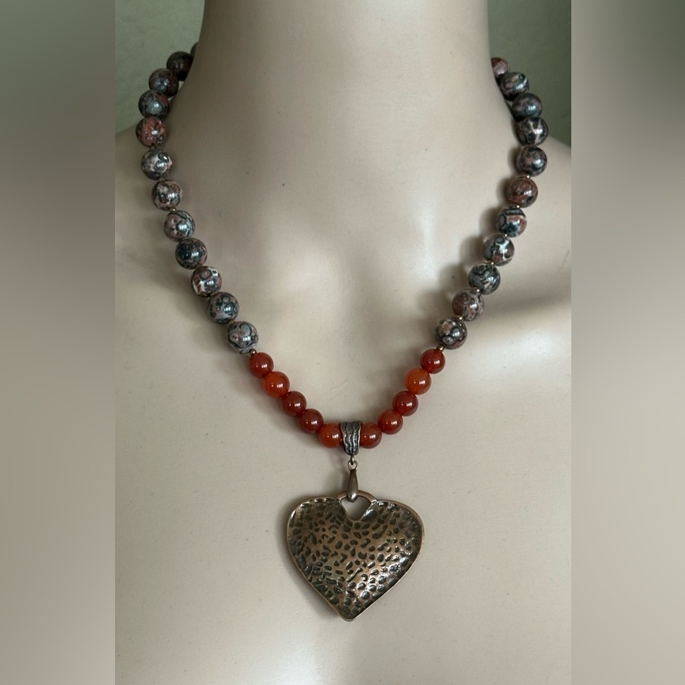 20-1/2 inch Leopard Skin Gemstone bead Necklace NWOT